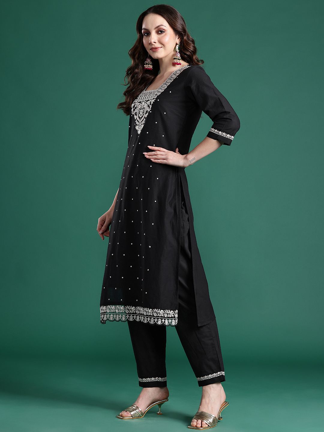 Indyancart IE Floral Embroidered Sequinned Pure Cotton Kurta with Trousers & With Dupatta