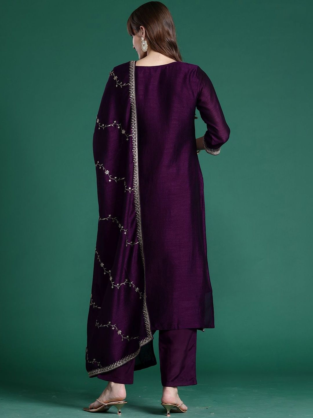 Women Ethnic Motifs Embroidered Regular Thread Work Kurta with Trousers & With Dupatta