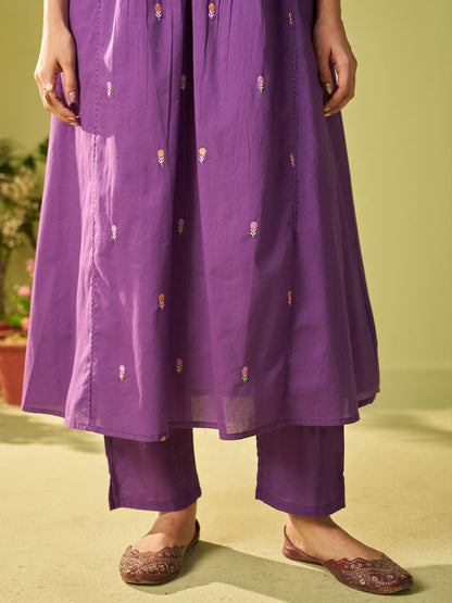 Women Floral Embroidered Cotton Kurta with Trousers & Dupatta