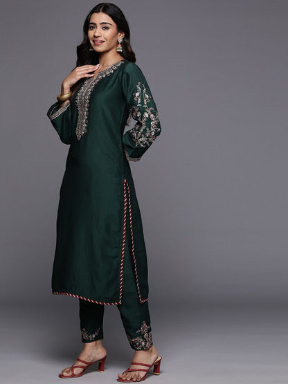 Indyancart VA Women'sFloral Embroidered Regular Kurta with Trousers & With Dupatta