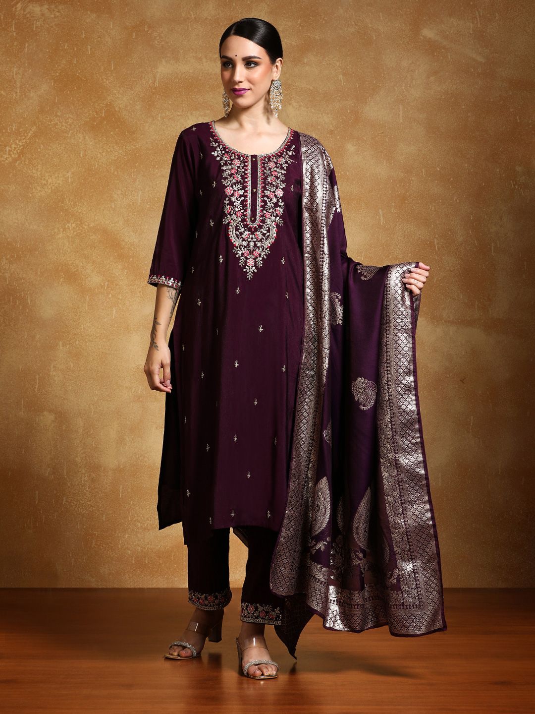 Indyancart VA Women's Ethnic Motifs Embroidered Regular Kurta Set With Dupatta
