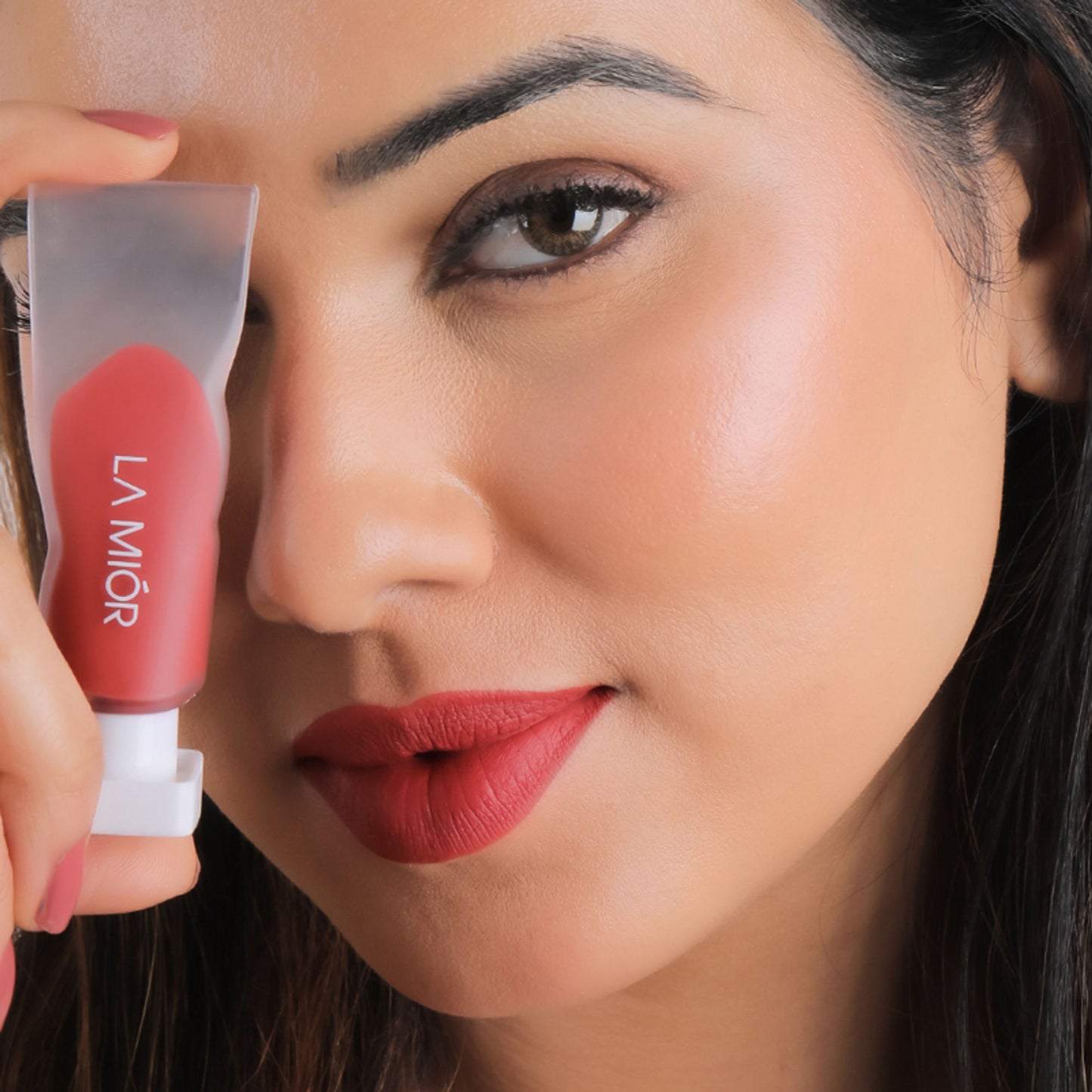 La Mior Can Do It All Velvet Liquid Lipstick - Honour