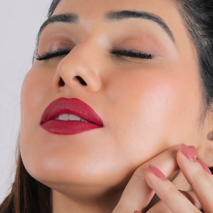 La Mior Can Do It All Velvet Liquid Lipstick - Passion
