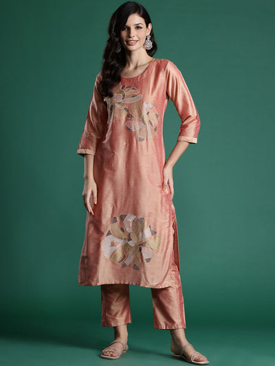 Indyancart IE Floral Embroidered Thread Work Kurta with Trousers