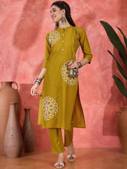 Indyancart SN Women's Floral Embroidered Pure Cotton Straight Kurta With Trousers
