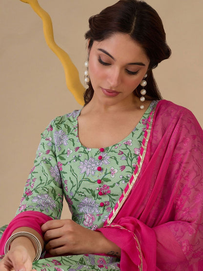 Women Floral Printed Regular Pure Cotton Kurta with Trousers & With Dupatta