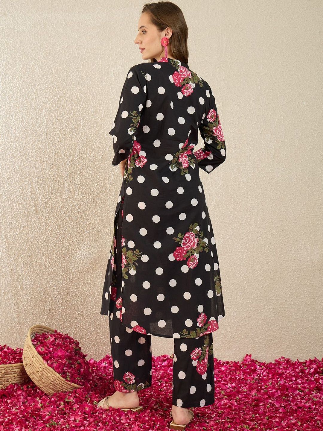 Women Floral Printed Regular Pure Cotton Kurta with Trousers