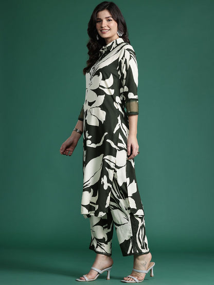 Indyancart IE Floral Printed Sequinned Kurta with Trousers
