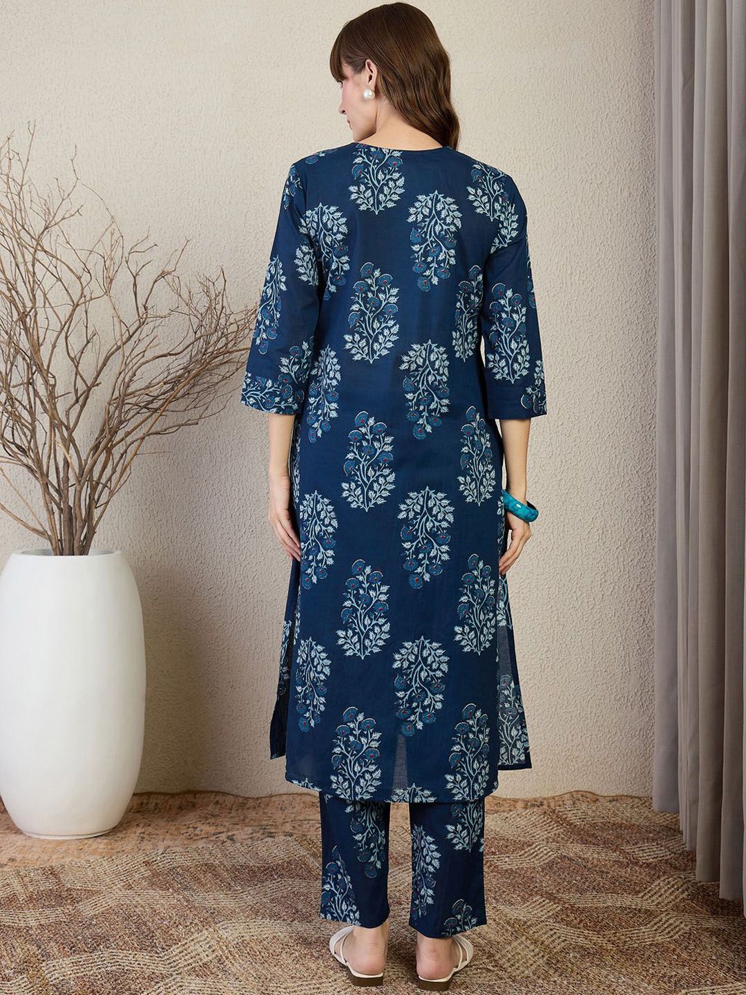 Floral Printed V-Neck A-Line Pure Cotton Kurta With Trousers