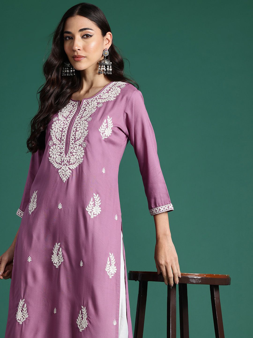 Indyancart IE Ethnic Motifs Embroidered Thread Work Kurta