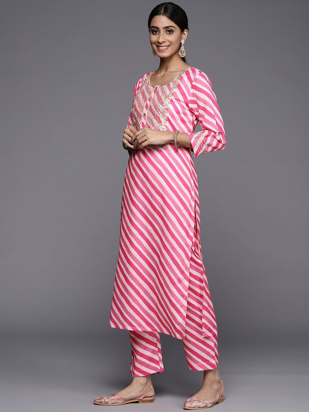 Indyancart VA Women'sLeheriya Printed Gotta Patti Kurta with Trousers & Dupatta