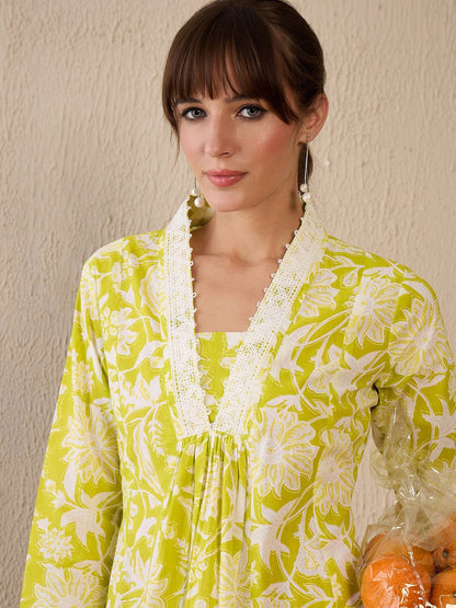Women Floral Printed Panelled Pure Cotton Kurta with Trousers