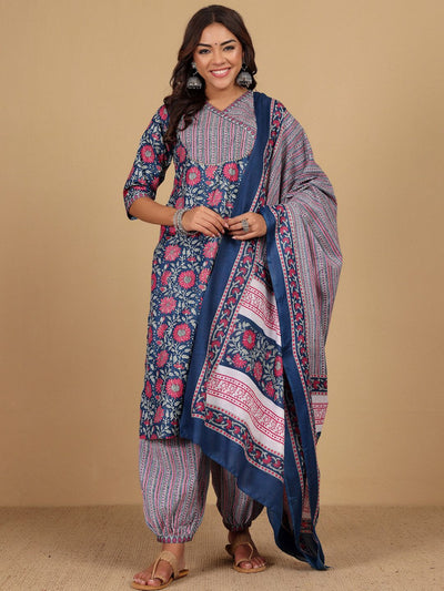 Indyancart VA Women'sFloral Printed V-Neck Gotta Patti Kurta With Trousers & Dupatta