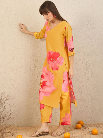 Indyancart IE Floral Printed V-Neck Straight Kurta with Trousers