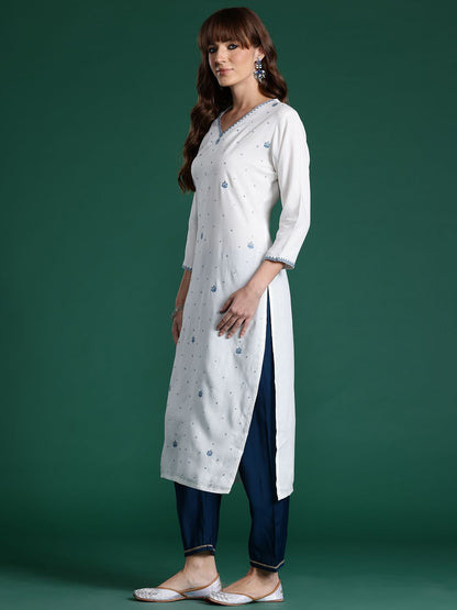 Indyancart IE Ethnic Motifs Embroidered Sequinned Kurta