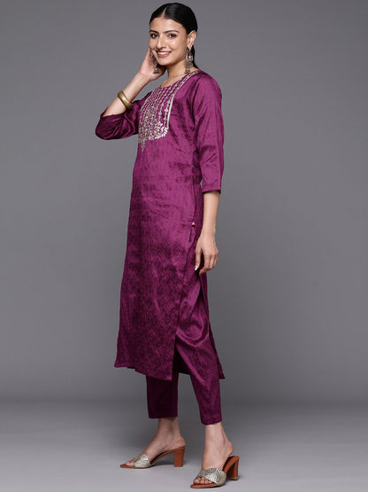 Indyancart VA Women's Floral Yoke Design Regular Sequinned Kurta with Trousers & With Dupatta
