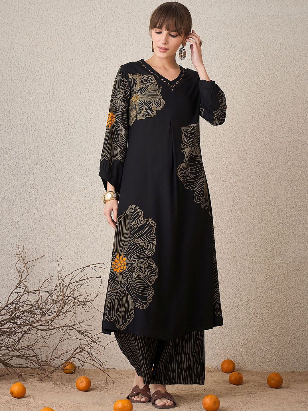 Indyancart IE Floral Printed V-Neck Tunic With Palazzo