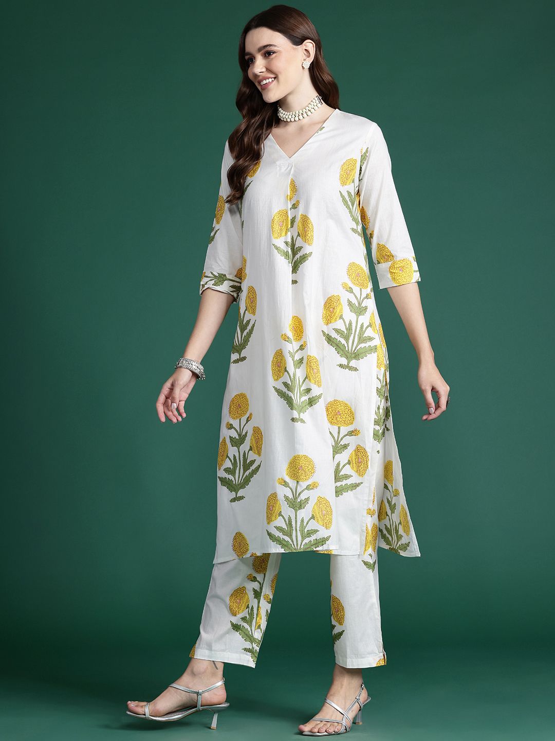 Indyancart IE Floral Printed Pleated Pure Cotton Kurta with Trousers