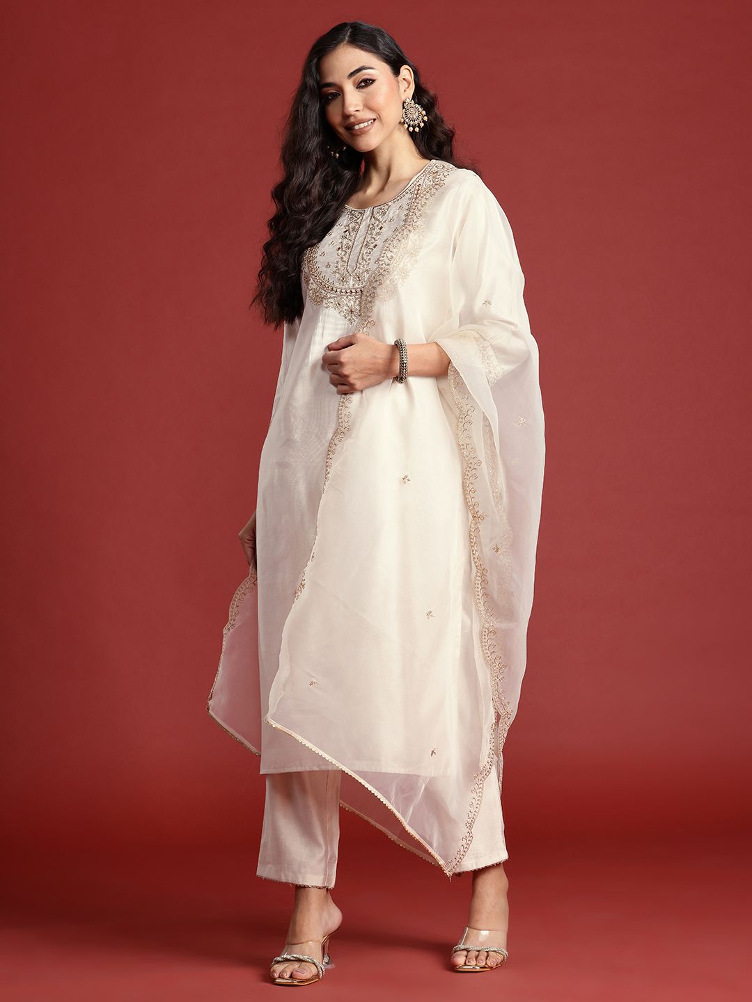 Indyancart IE Women Ethnic Motifs Embroidered Regular Liva Kurta with Trousers & With Dupatta