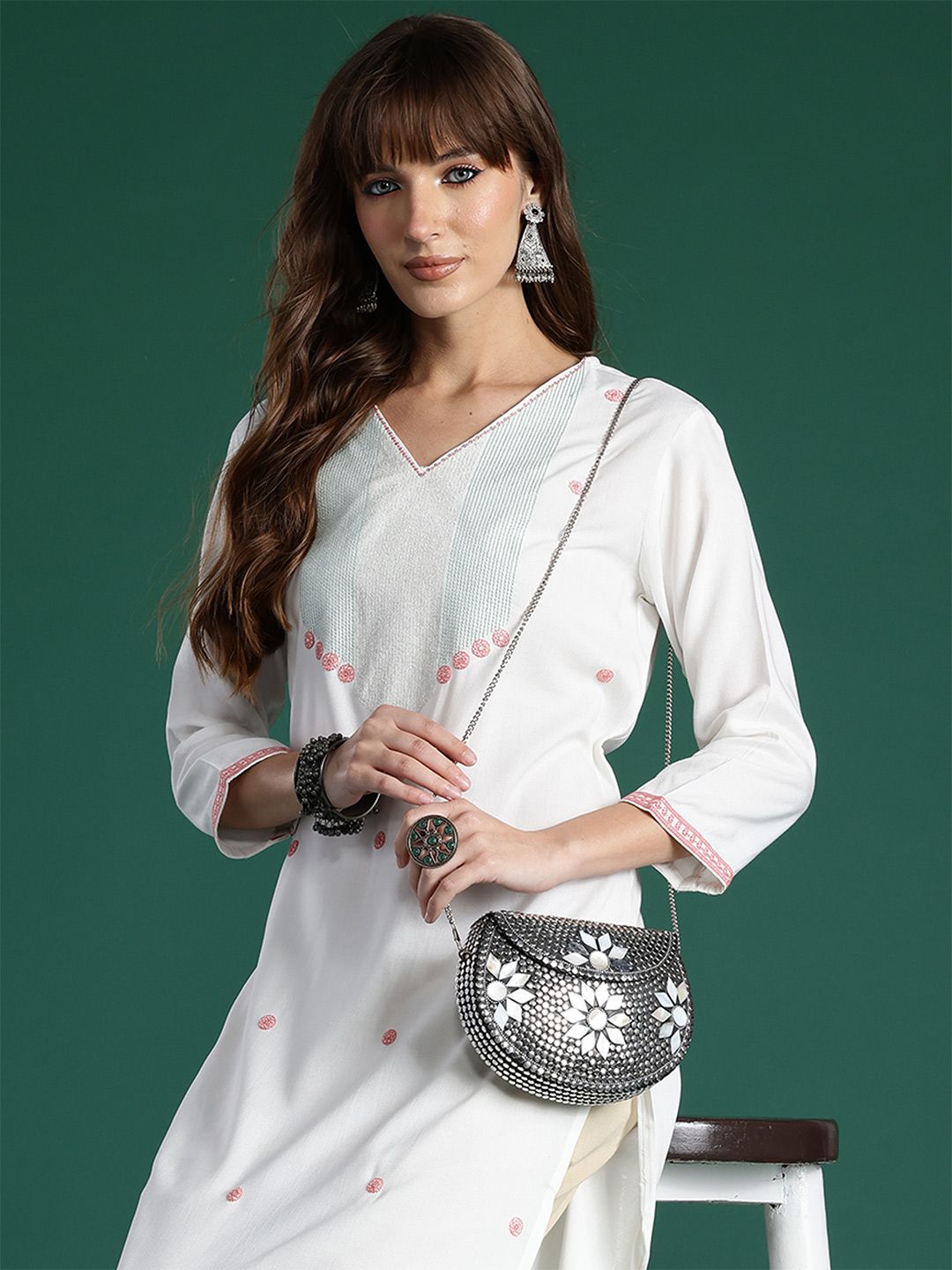 Indyancart IE Embroidered Thread Work Kurta