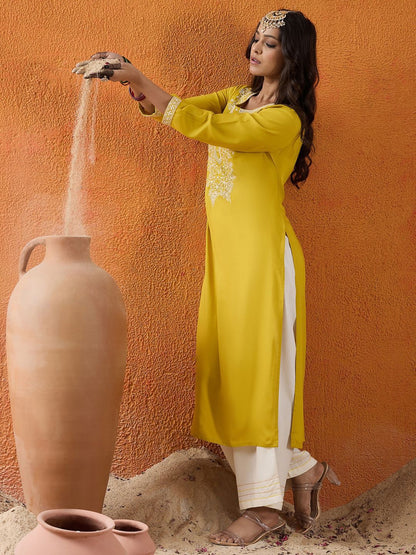 Indyancart IE Floral Embroidered Thread Straight Kurta