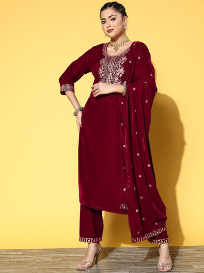 Indyancart VA Women'sWinter Floral Embroidered Velvet Kurta Set with Dupatta