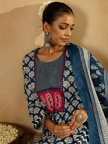 Dhiyona IE Blue Ethnic Motifs Printed Straight Round Neck Thread Work Pure Cotton Kurta Set
