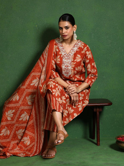 Indyancart VA Women'sFloral Printed V-Neck Thread Work Kurta With Trousers & Dupatta