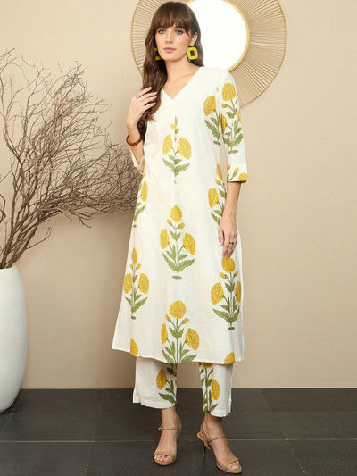 Women's Floral Printed Pure Cotton Straight Kurta With Trousers