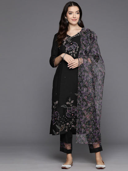 Indyancart IE Women Floral Embroidered Regular Thread Work Kurta with Trousers & With Dupatta