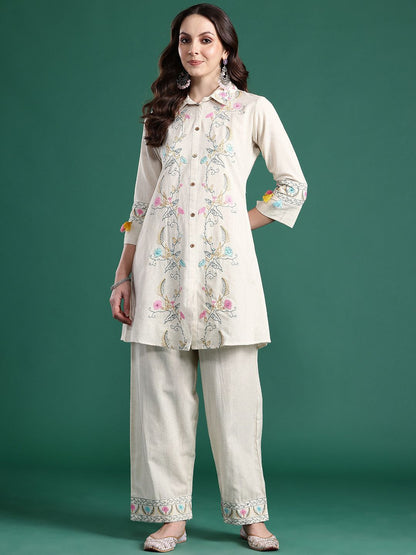 Indyancart IE Floral Embroidered Thread Work Kurti with Trousers