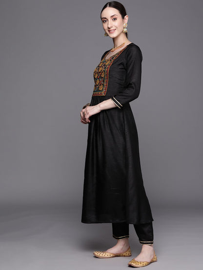 Indyancart IE Women Black Yoke Design Empire Kurta With Trousers & Dupatta