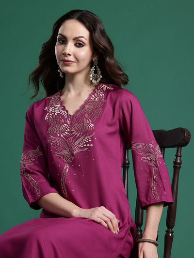 Indyancart IE Embroidered Kurta with Trousers