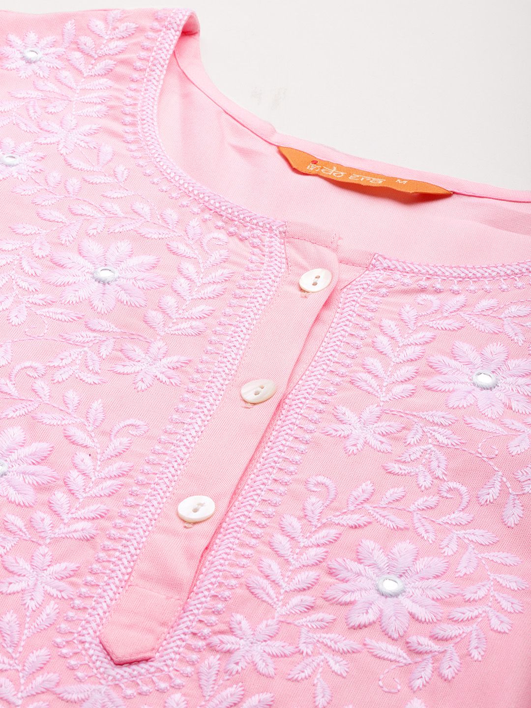 Indyancart IE Floral Embroidered Thread Work Kurta