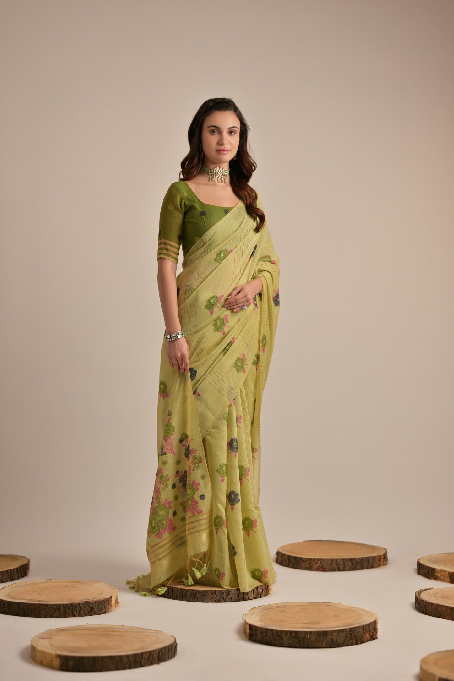 Dhiyona GR Women's Arisaa Green Muga Cotton Saree