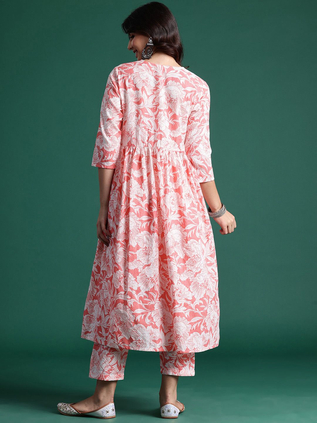 Indyancart IE Floral Printed Empire Kantha Work Pure Cotton Kurta with Trousers
