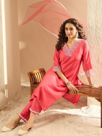 Indyancart IE Women Floral Embroidered Regular Thread Work Kurta with Trousers & Dupatta