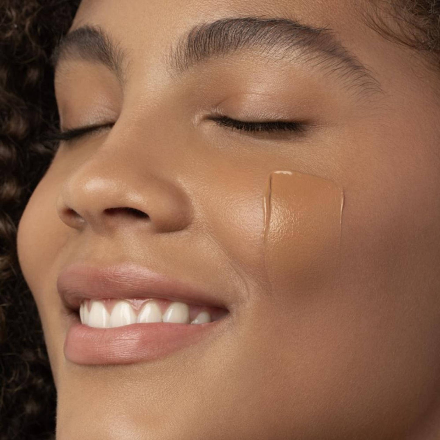 Chantecaille Just Skin Tinted Moisturizer SPF 15 - Chestnut