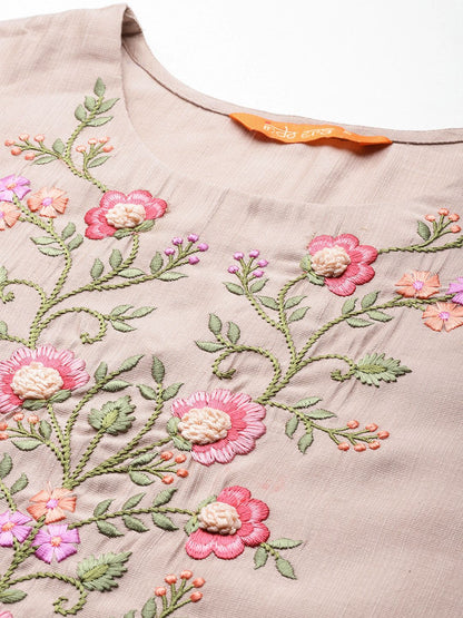 Indyancart IE Floral Embroidered Thread Work Kurta with Trousers & With Dupatta