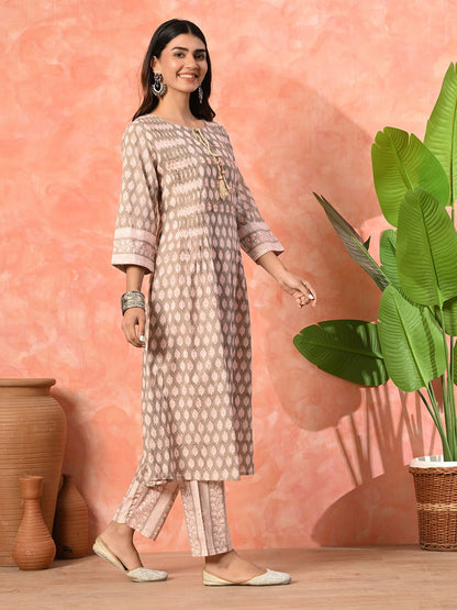 Indyancart SN Women's Grey Cotton printed kurta and pant set