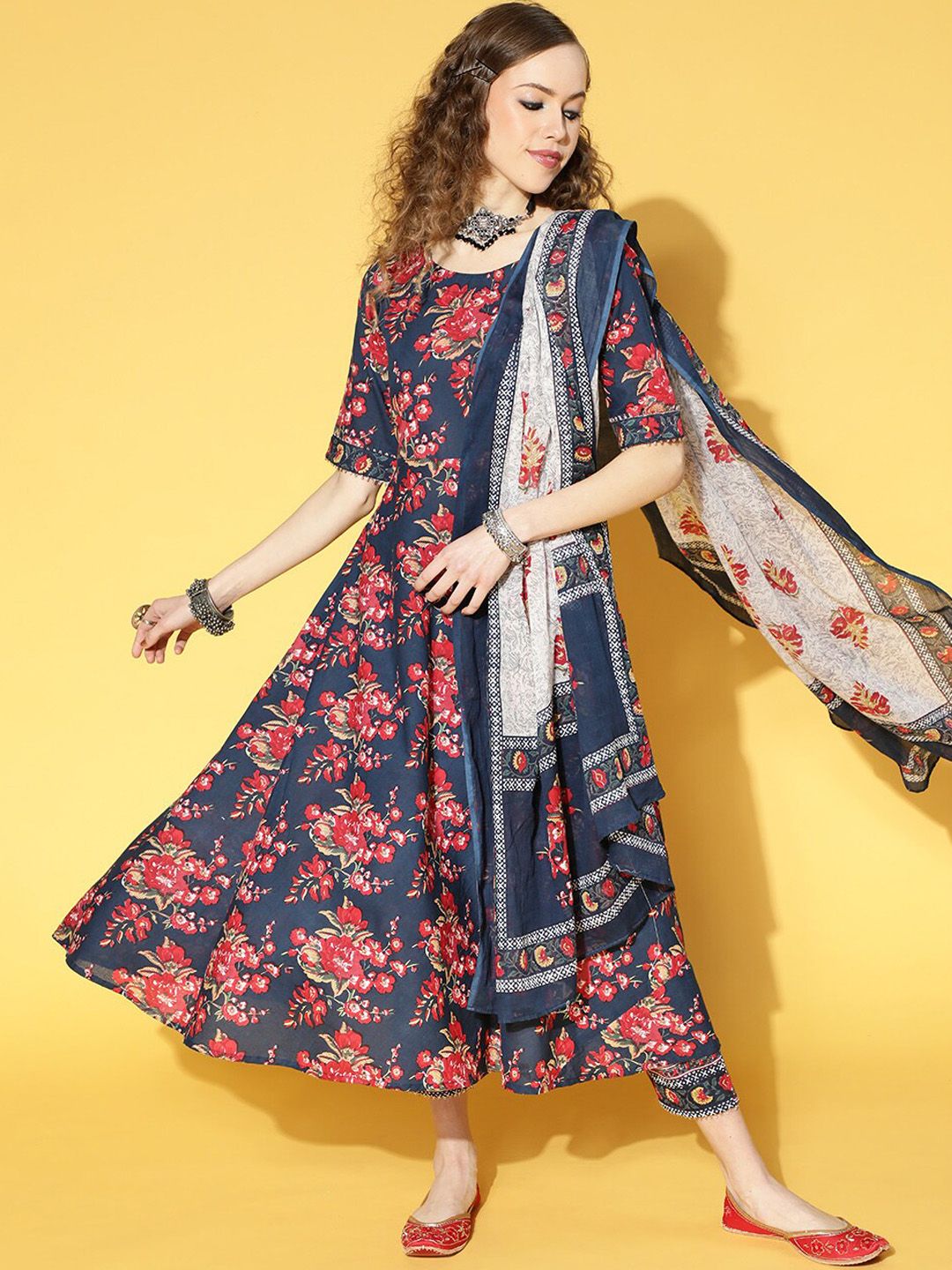 Floral Printed Kurta with Trousers & With Dupatta