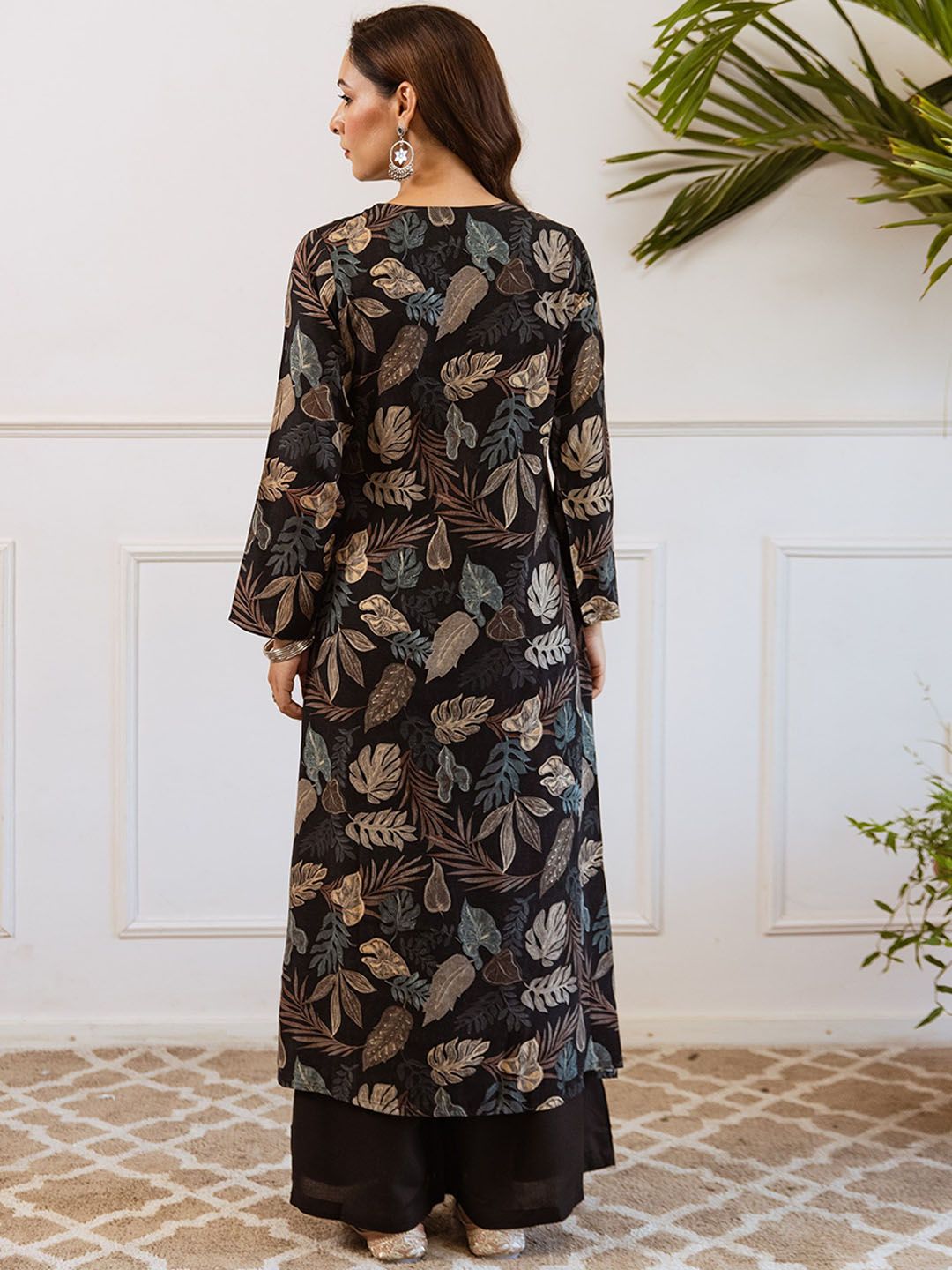 Indyancart SN Women's Floral Printed A-Line Kurta with Palazzo
