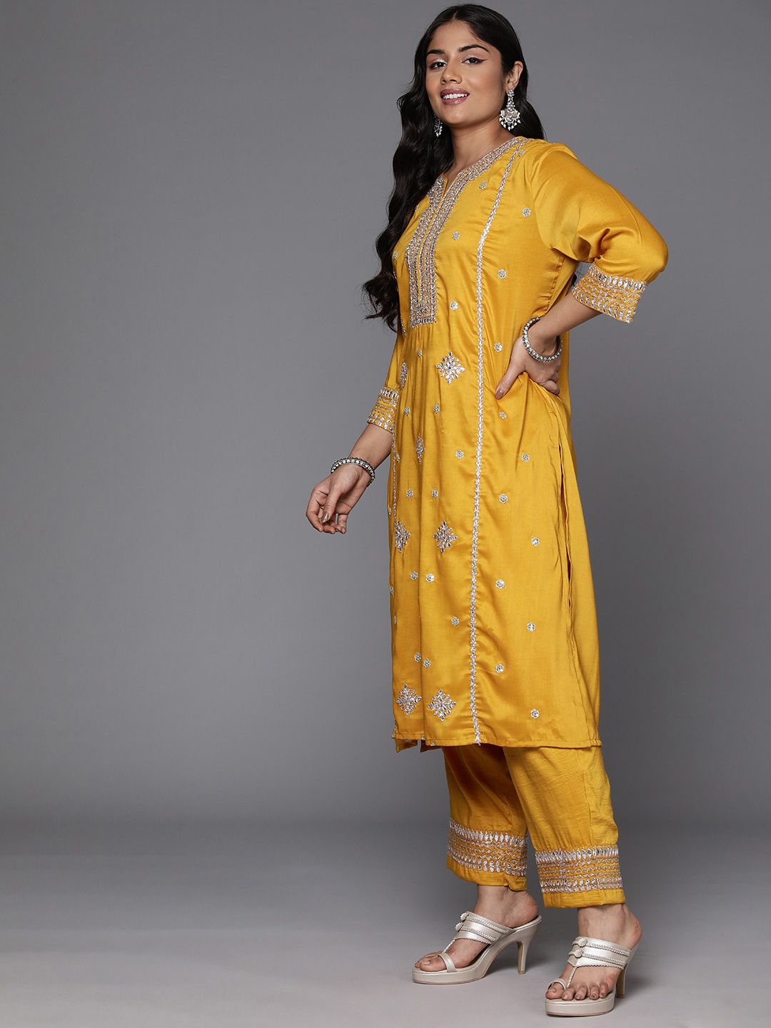 Indyancart Women's Plus Size Ethnic Motifs Embroidered Kurta with Trousers & With Dupatta