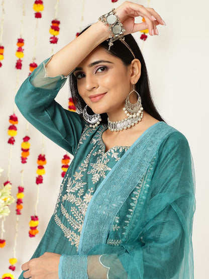 Indyancart VA Women'sEthnic Motifs Yoke Design A-Line Kurta With Trousers & Dupatta