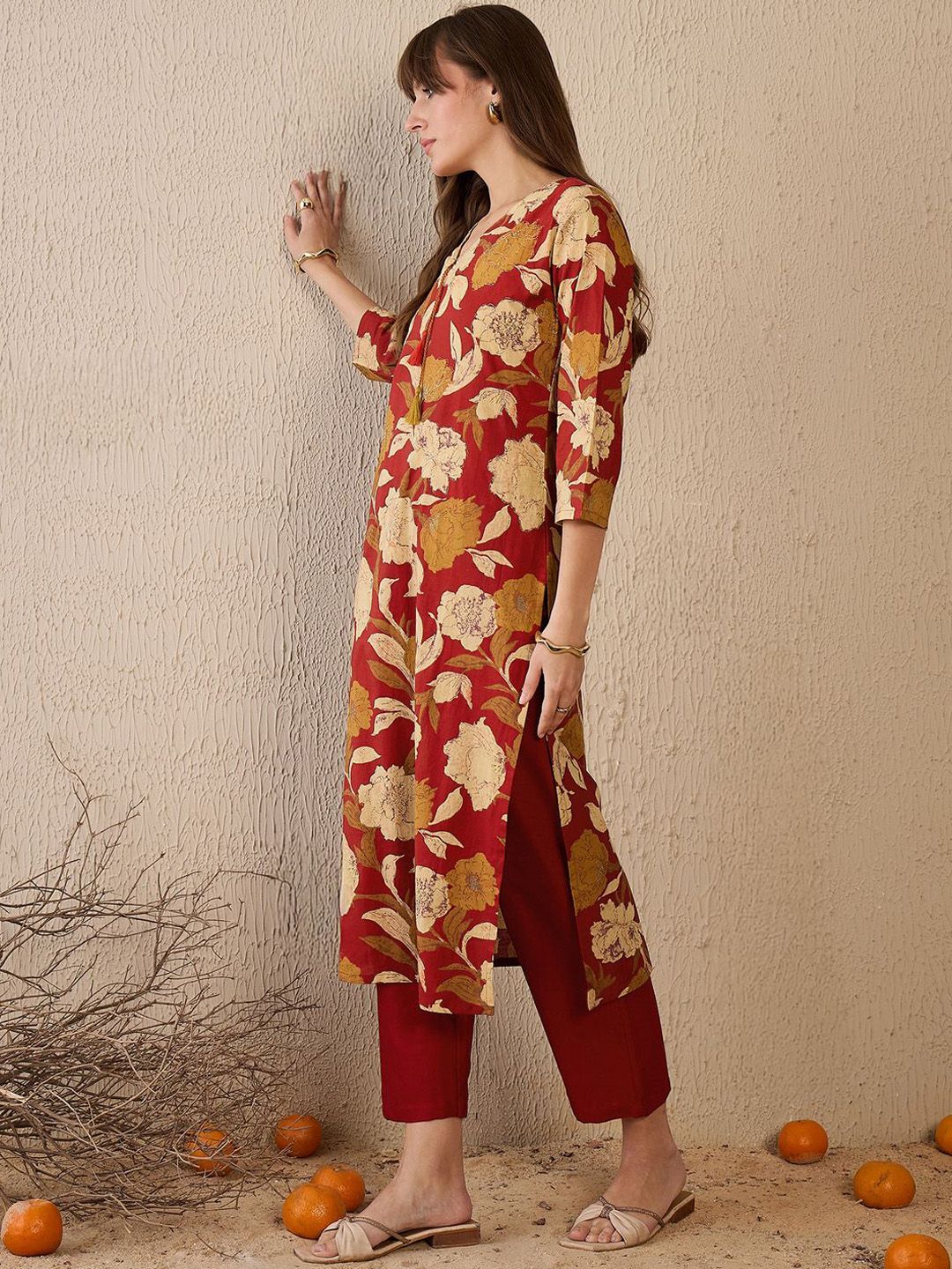 Dhiyona IE Women Floral Printed Kurta