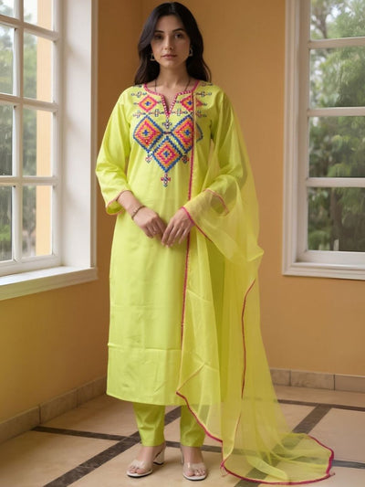Indyancart IE Women Ethnic Motifs Embroidered Kurta with Trousers & Dupatta Kurta Sets