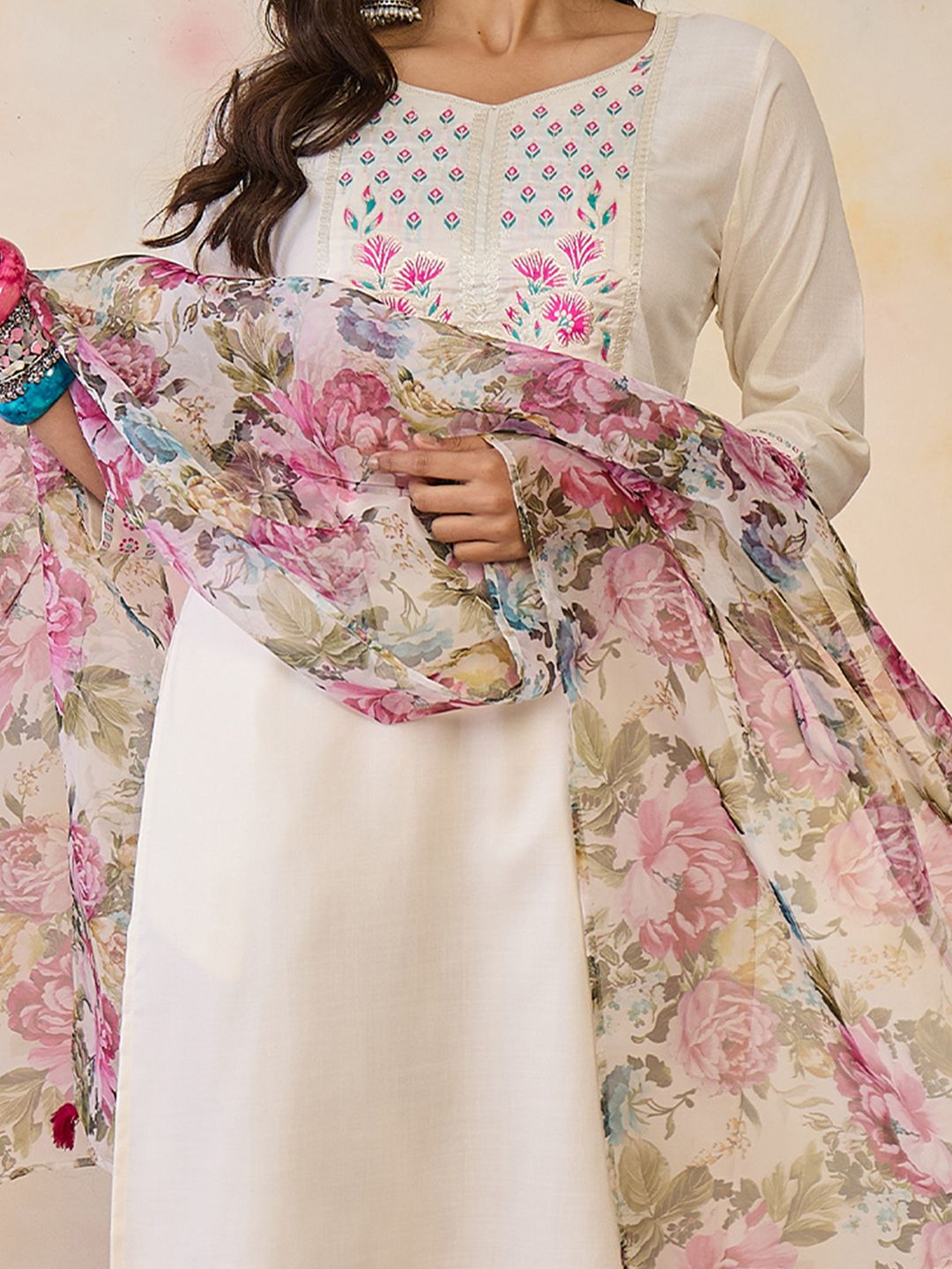 Indyancart IE Women Floral Yoke Design Regular Thread Work Pure Cotton Kurta with Trousers & With Dupatta
