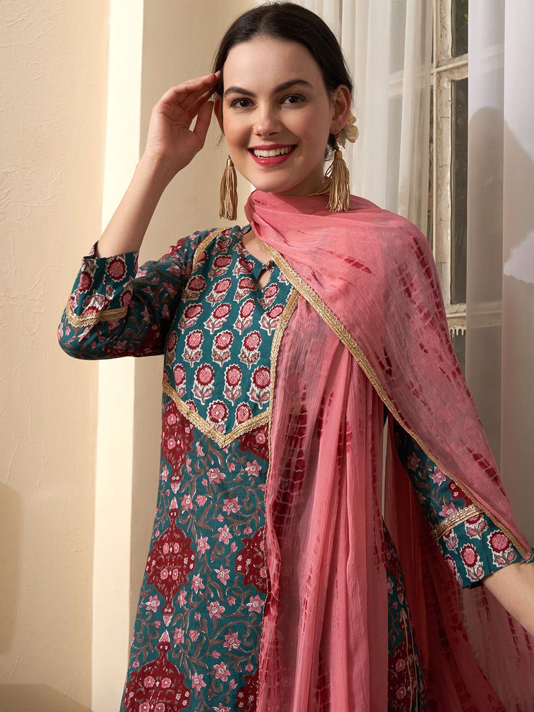 Indyancart SN Women's Printed Pure Cotton Kurta Sets
