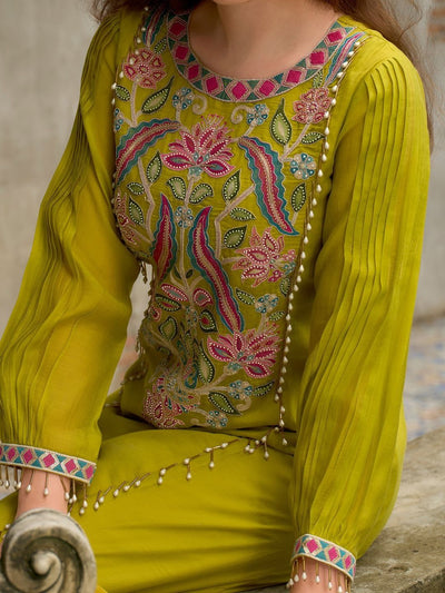 Dhiyona IE Floral Embroidered A-Line Round Neck Beads & Stones Kurta With Trousers & Dupatta