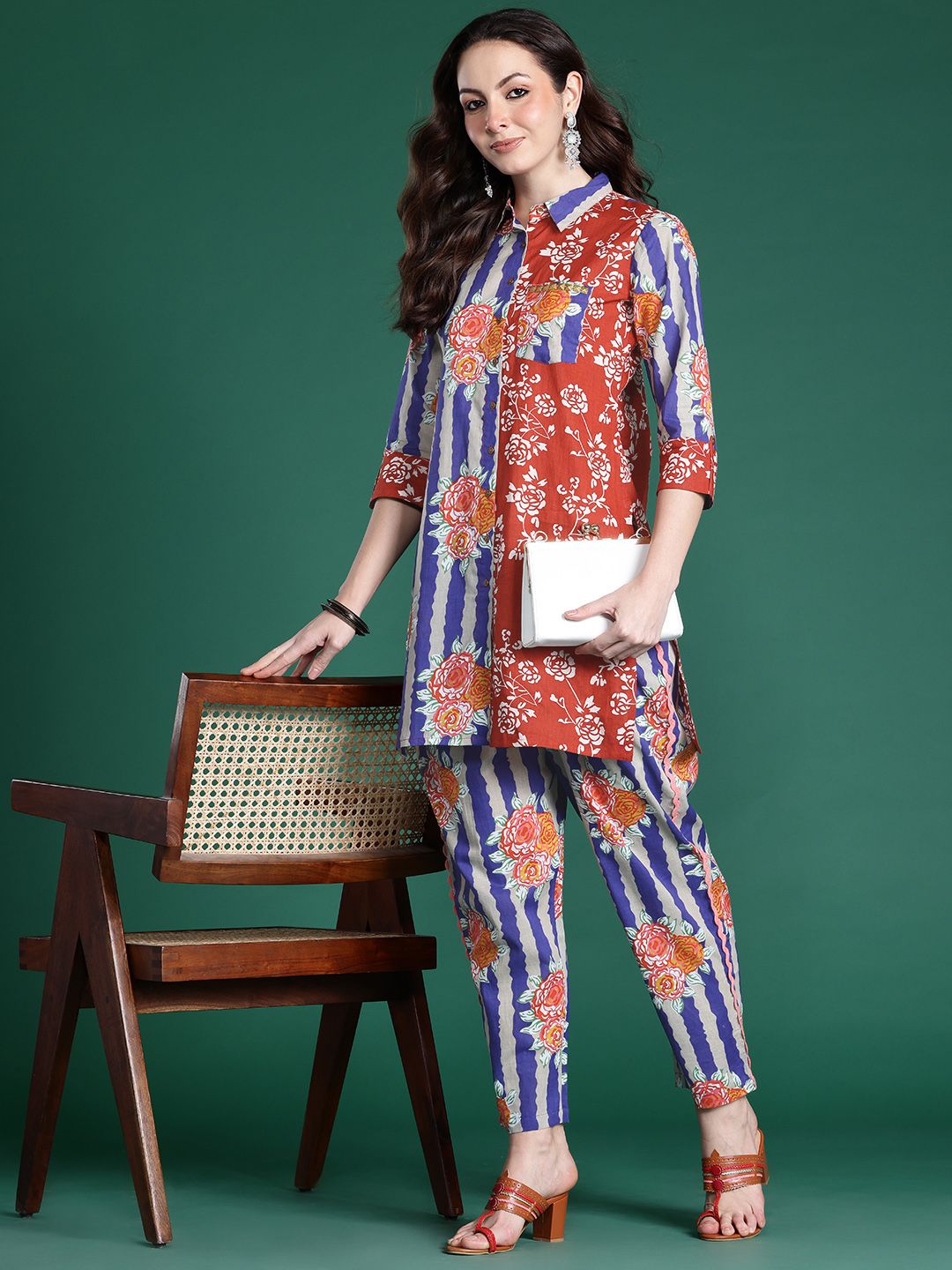 Women Floral Printed Regular Pure Cotton Kurta with Trousers